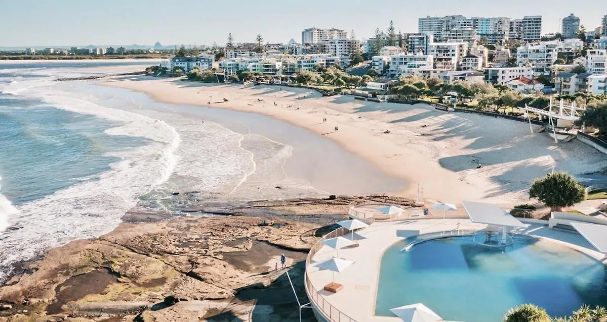 Top Floor Unit With Private Rooftop Terrace Caloundra Apartment