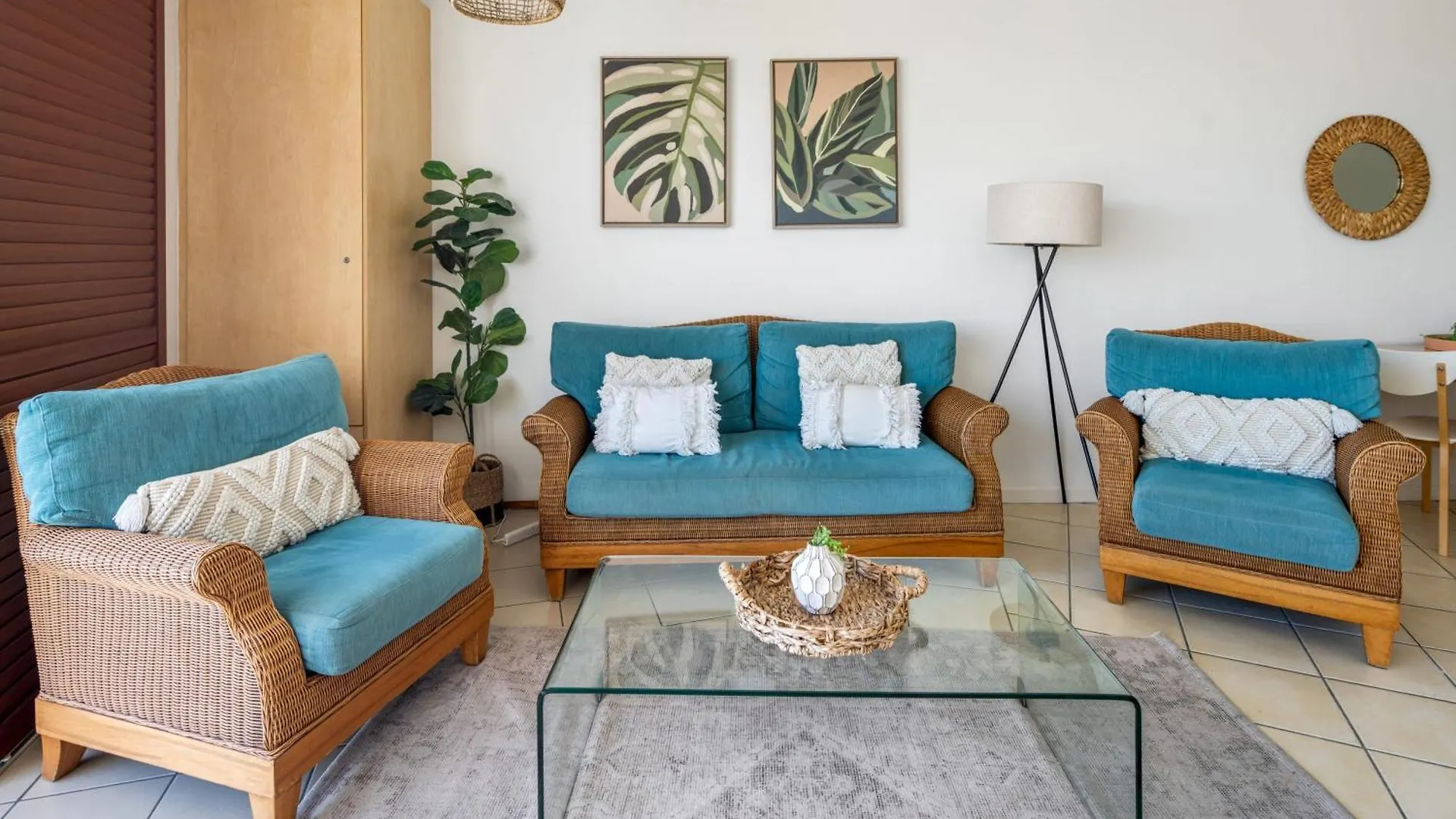 Top Floor Unit With Private Rooftop Terrace Caloundra Apartment