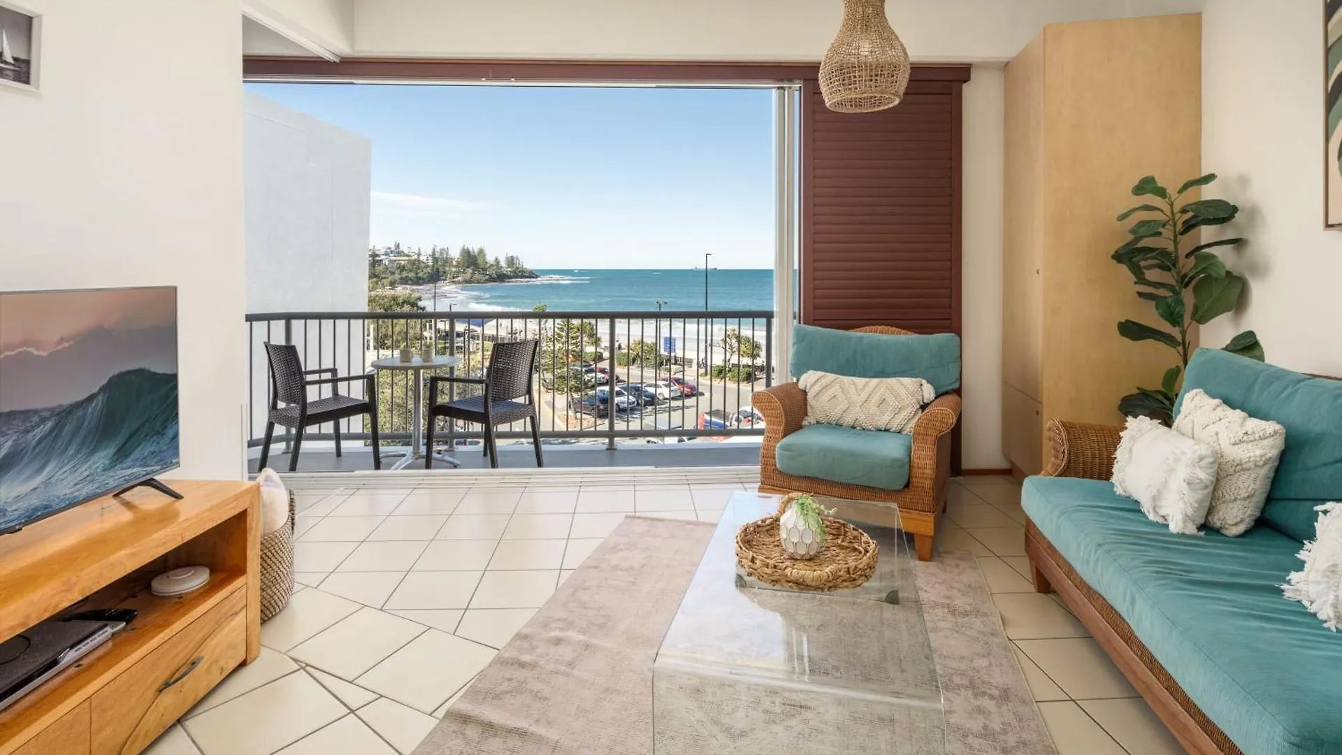 Top Floor Unit With Private Rooftop Terrace Caloundra 0*,